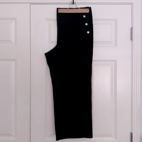 ANN TAYLOR | The Slim Wide Crop Pants Wide Leg Black Gold Sailor Buttons | 16 - Picture 1 of 3